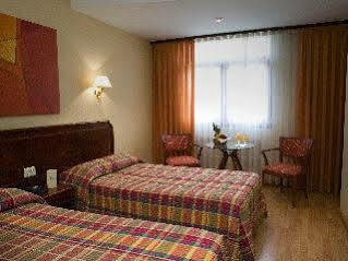 Arrate Hotel เอบาร์ ภายนอก รูปภาพ